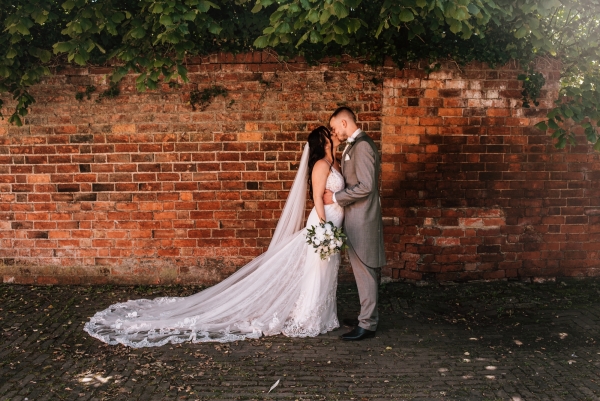 Wedding Photographer in Cotswolds
